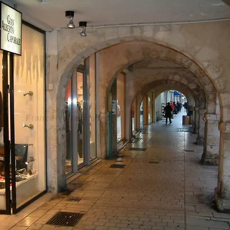 Au Calme Centre A 2 Pas Du Vieux Marche *